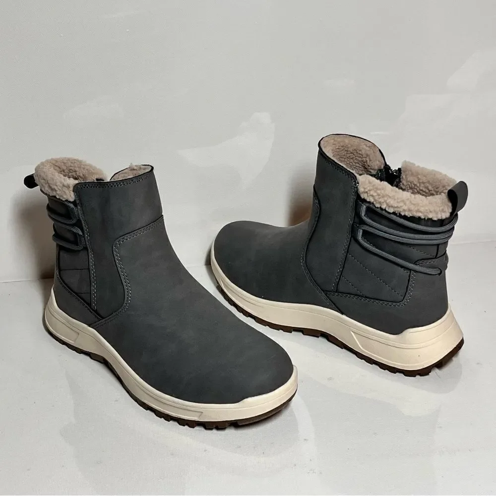 Khombu Sarah Water Repellent Ankle Boots